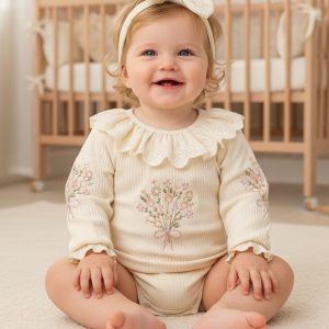 Floral Embroidered Bodysuit & Headband – by MiniCayzen (3–12 Months)